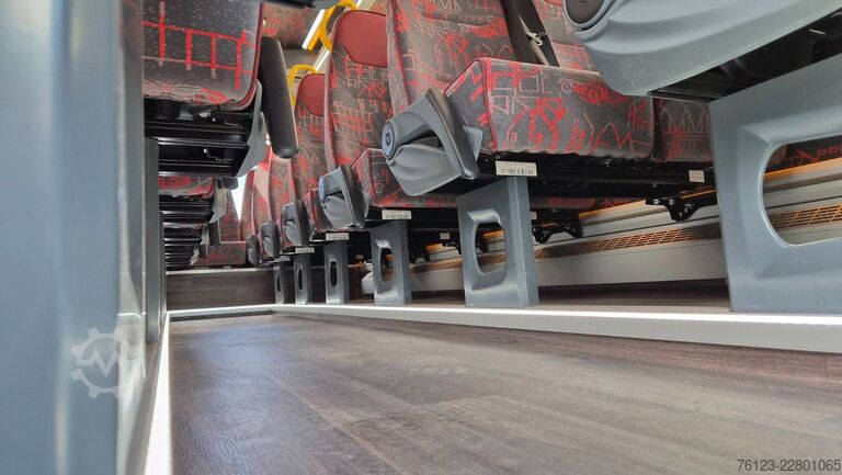Kleinbus MERCEDES-BENZ 30 Sitzer Schul- Transferbus 519 Lagerfahrzeug