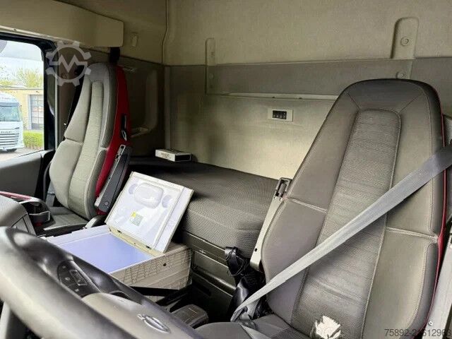 Standard-SZM Volvo FH 420 Globetrotter / Euro 6d/ Diesel + LNG GAS