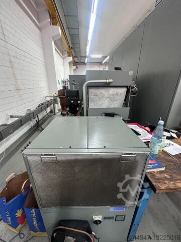 Vertical machining center DECKEL MAHO DMC 104 V