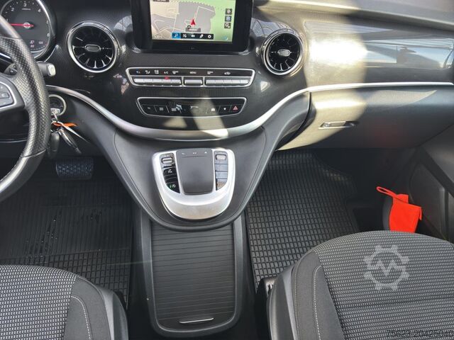 Minibus Mercedes-Benz V 220 d Lang Klima Sitzh. LED AHK Tisch 360° Kamera