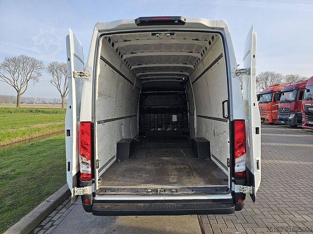 Hochdachkombi IVECO DAILY 35S16 L4H2 Navi Camera AC!