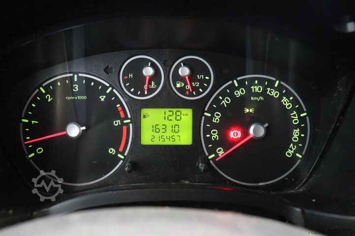 Panel van Ford Transit Connect 1.8 TDCi - Dakdragers - € 1250...