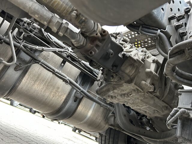 Standard tractor Mercedes-Benz Actros 1845 Gigaspace / Tacho V2 / PTO - Hydrau...