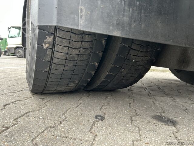 Standard tractor Mercedes-Benz Actros 1845 Gigaspace / Tacho V2 / PTO - Hydrau...