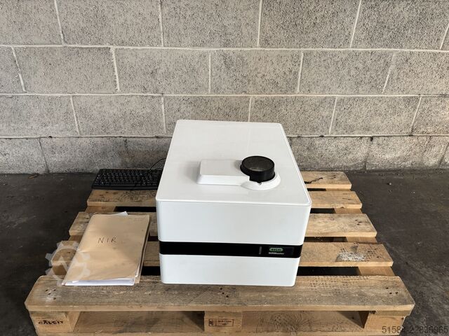 Spektrometer Buchi NIRMaster