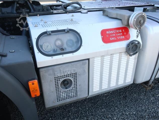 Standard SZM Iveco S-Way 460 Intrader Kompressor Standklima