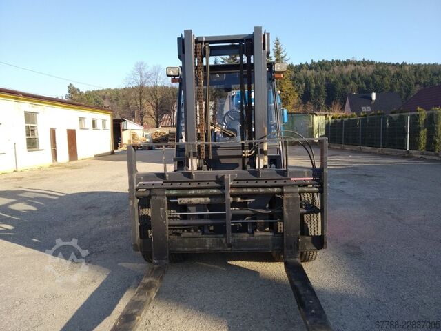 4-wheel forklift DOOSAN D90S-5 / 9 ton
