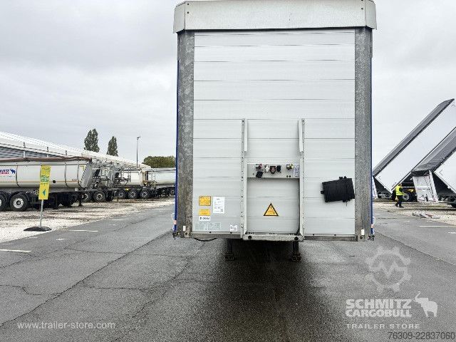 Auflieger mit Pritsche & Plane Schmitz Cargobull Curtainsider Mega Getränke