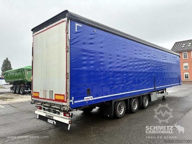Auflieger mit Pritsche & Plane Schmitz Cargobull Curtainsider Mega Getränke