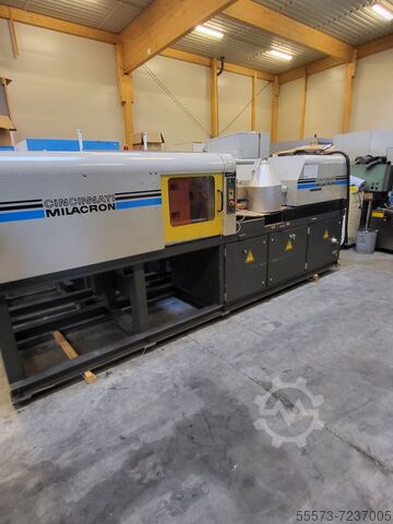 Spritzgießmaschine CINCINNATI MILCRON