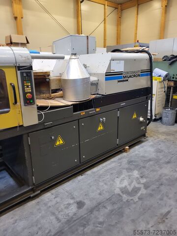Injection molding machine CINCINNATI MILCRON 