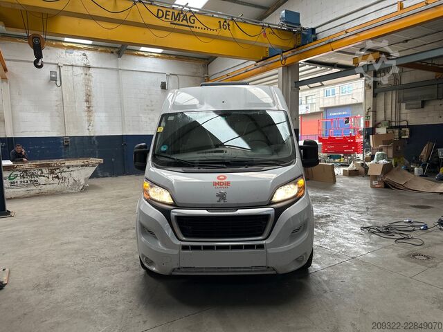 Wohnmobil Peugeot Boxer Carado CV600 del 2024 | Manuale | Completamente equipaggiato