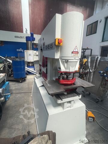 OMES PUNCHING MACHINE Omes 