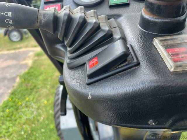 Loader Giant G1500 Xtra met SPER en kenteken