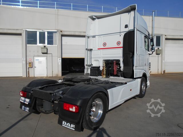 Standard tractor unit DAF XF 510