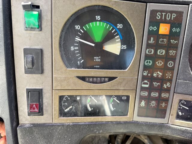 Betonpumpen-LKW MAN 33 362 DF