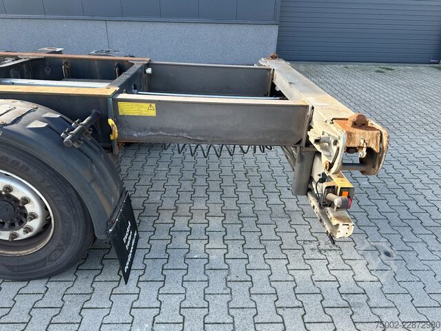 Container transportation Schmitz Cargobull SCF24G 40FT HC / SAF + DISC / LIFTAXLE / NL-CHA...