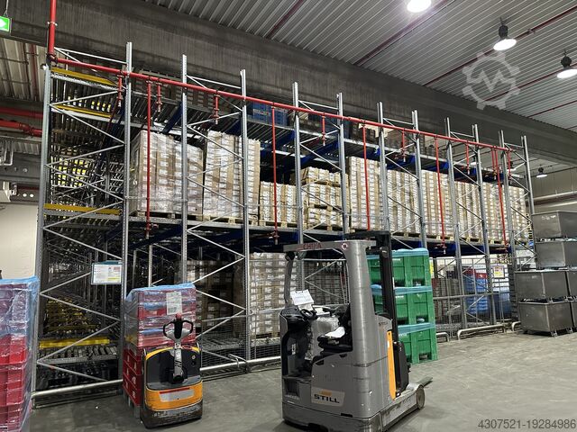 High-bay warehouse BITO Gefällebahnen