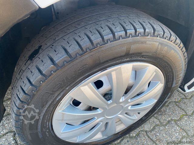 Kastenwagen OPEL Vivaro B Kastenwagen L1H1 2,7t*Ahk*90 tkm *