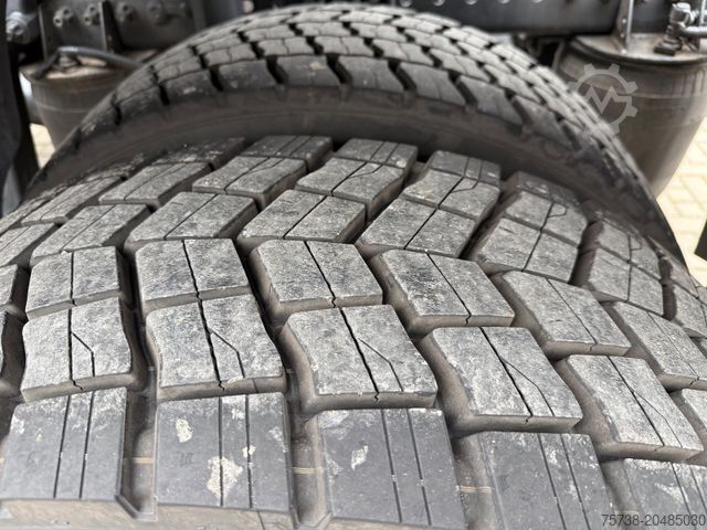 Standard SZM MERCEDES-BENZ Actros 1851 LS/Retarder/2xTank/StreamSpace