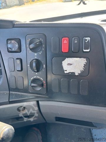 Curtain sider van MERCEDES-BENZ 818L    LBW  PMK2 !!!NEUE KUPPLUNG!!!!