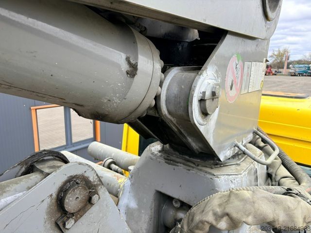 Concrete pump truck MERCEDES-BENZ ACTROS 2646 6x4 Betonpumpe PUTZMEISTER BSF 36 M