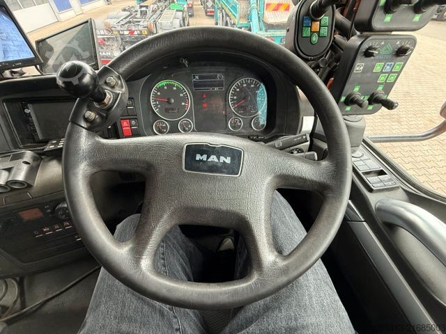 Kehrmaschine MAN TGM 18.340 HD Kehrmaschine SCARAB Magnum 8,2 m³