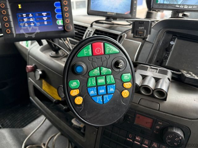 Road sweeper MAN TGM 18.340 HD Kehrmaschine SCARAB Magnum 8,2 m³