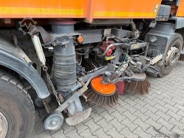 Road sweeper MAN TGM 18.340 HD Kehrmaschine SCARAB Magnum 8,2 m³