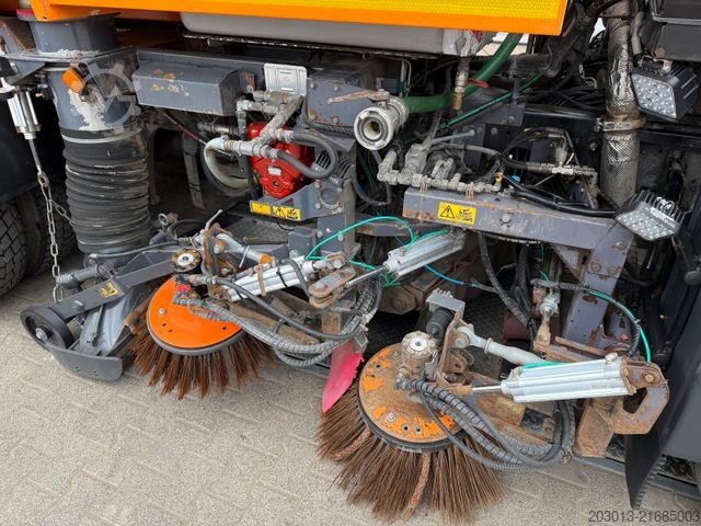 Road sweeper MAN TGM 18.340 HD Kehrmaschine SCARAB Magnum 8,2 m³
