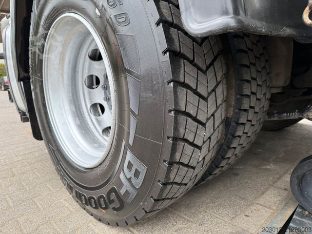 Road sweeper MAN TGM 18.340 HD Kehrmaschine SCARAB Magnum 8,2 m³