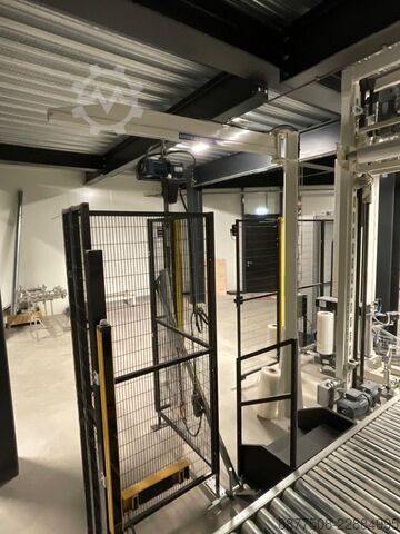 Robot palletising line Europack Winner 400