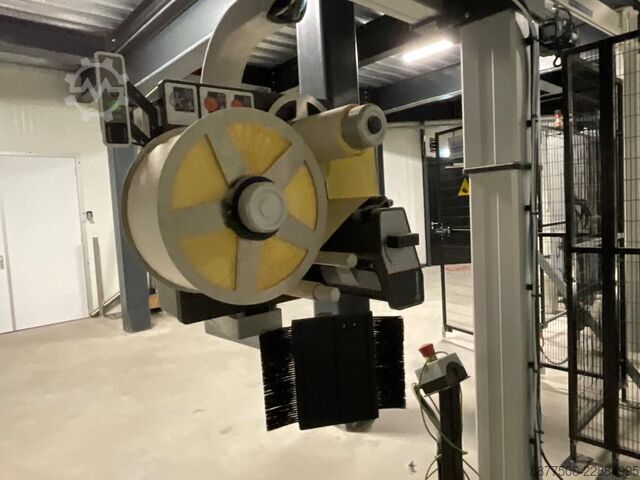 Robot palletising line Europack Winner 400