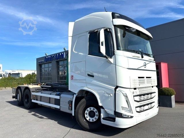 Abrollkipper VOLVO FH420-6X2/4-MOTORSEITIG-KFZ BRIEF-TOP