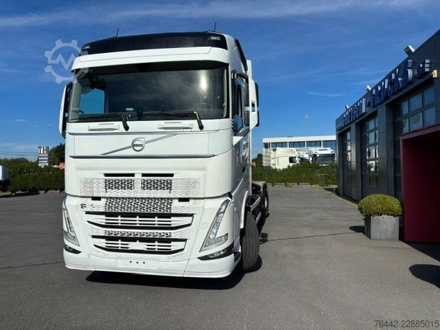 Abrollkipper VOLVO FH420-6X2/4-MOTORSEITIG-KFZ BRIEF-TOP