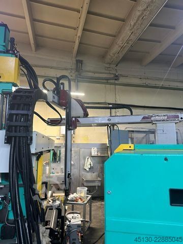 Injection molding machine Arburg 470S 1100-400