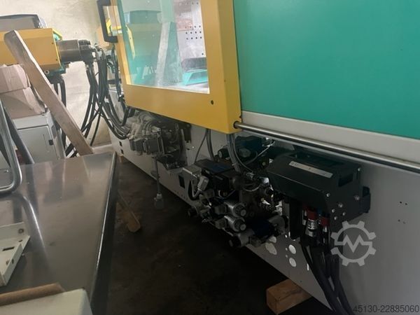 Injection molding machine Arburg 520S 1300-800