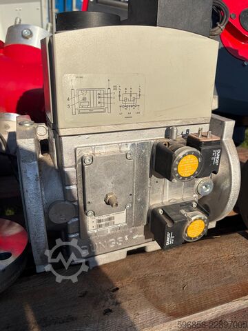 Heiz- und Gebläseeinheit Weishaupt WM-G10/3-A ZM 100–1000 kW armatura DUNGS DN65