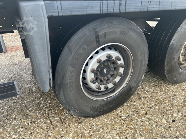 Koffer Schmitz Cargobull SCB S2 / Box / 2 Axle Disk / NL Trailer