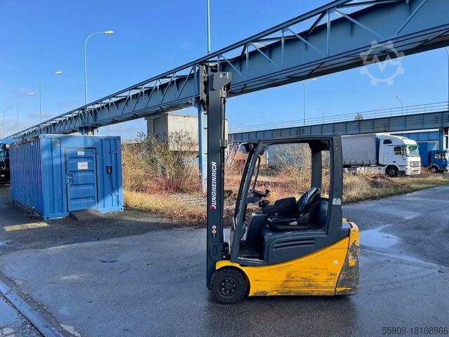 Elektro 3 Rad-Stapler Jungheinrich EFG 216 // Triplex // Freihub // HH 6500 mm // Sei