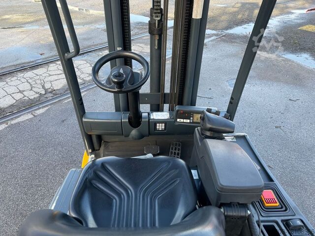 Elektro 3 Rad-Stapler Jungheinrich EFG 216 // Triplex // Freihub // HH 6500 mm // Sei