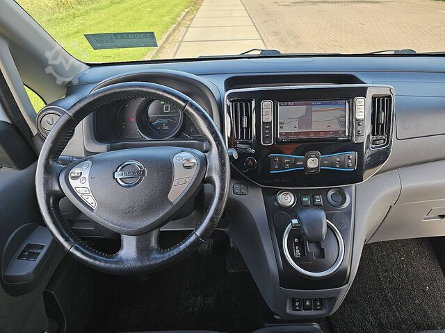 High-roof van NISSAN E-NV200 L1 NAP 200KM WLTP