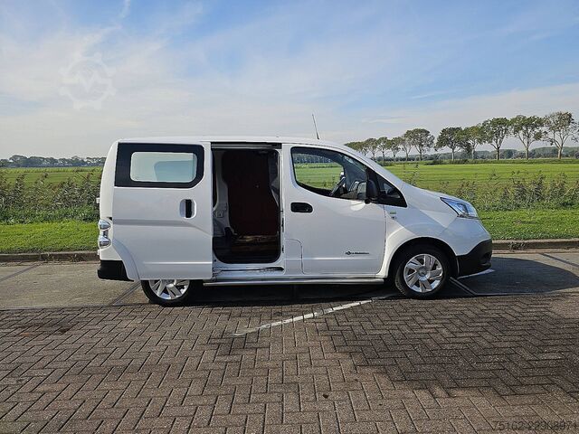 High-roof van NISSAN E-NV200 L1 NAP 200KM WLTP