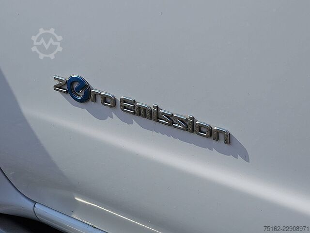 High-roof van NISSAN E-NV200 L1 NAP 200KM WLTP