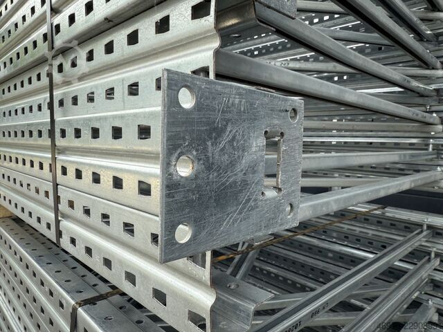 Uprights: 4,000 x 1,100 mm / P90x75x1.80 mm Dexion Speedlock P90 Palettenregalständer Regalständer Regal