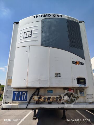 Schmitz SKO 24 refrigerated semi-trailer from 2012.  
