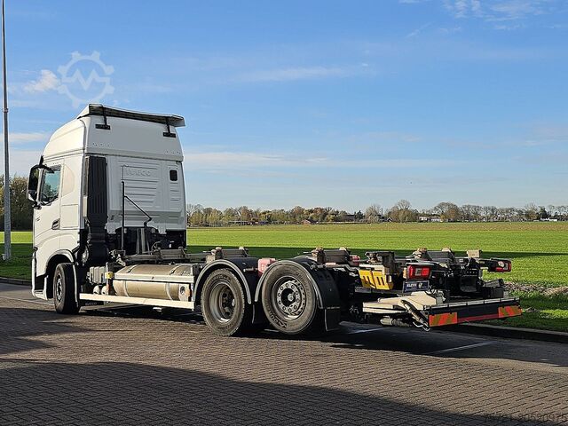 BDF system IVECO S-WAY AS260S46 6x2*4 LNG GAS