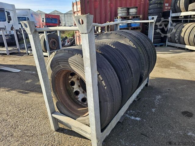 Chassis Several TRAILER TIRE