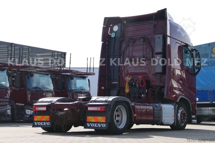 Volume tractor unit VOLVO FH 460 Globetrotter 2-Tanks Euro 6