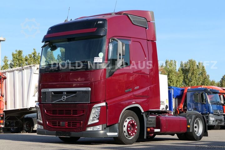 Volume tractor unit VOLVO FH 460 Globetrotter 2-Tanks Euro 6